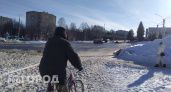 Неубранный снег во дворах Новочебоксарска связали с недостатком дворников