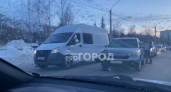 Столкновение трех ТС и отключение отопления в школе: главные новости за 6 февраля в Новочебоксарске