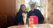 В Новочебоксарске коллеги поздравили с Международным женским днем мать погибшего товарища
