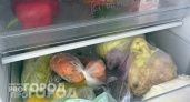 Вы всю жизнь делали это неправильно: какие продукты в холодильнике нельзя хранить в пакетах