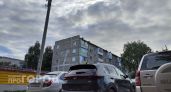 Новочебоксарку заставили заплатить по долгам, угрожая забрать машину