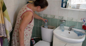 Для чего класть в сливной бачок пустую бутылку с водой: секрет экономных домохозяек