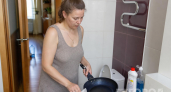 1 ст. ложка средства на ночь — и сковородка блестит как новая: вековой нагар и жир сам отпал ошметками
