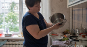 Немного жидкости – и в пакет: вот как возвращаю блеск старым кастрюлям с подгоревшим дном