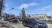 Верховный суд пояснил: какой поворотник нужно включать водителю при въезде на кольцо — правый или левый