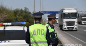 Инспектор ГИБДД объяснил, почему они быстро отпускают водителей, которые молчаливо передают документы