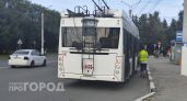 В Новочебоксарске негабаритные авто дважды за день оборвали троллейбусные провода