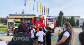 В Новочебоксарске детям разрешили включить сирены и примерить форму пожарных