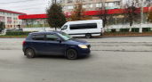 Зачем опытные автомобилисты возят с собой мешочек риса в бардачке: вот в чем полезная хитрость