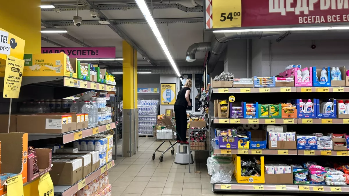 Зашла в «Чижик» перед 8 марта и ахнула: яйца по 69 рублей, кофе за 349 и чебуреки, которые спасут любой праздничный стол