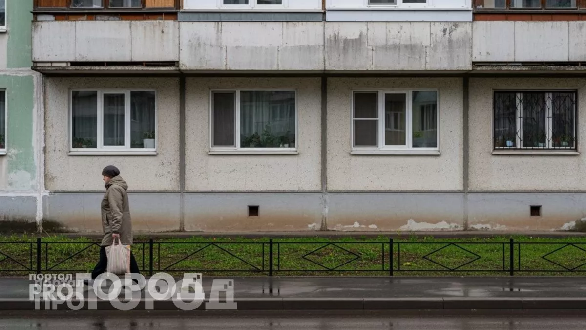 Архитекторы объяснили, почему на первых этажах хрущевок почти не строили балконы