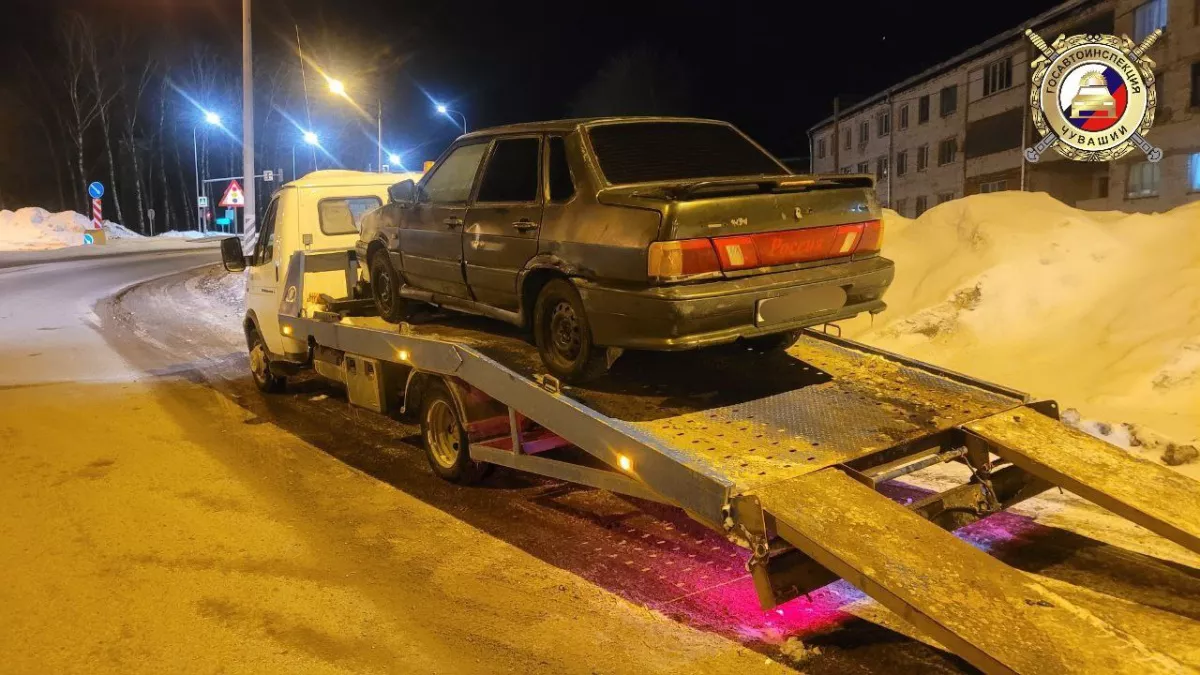 17-летний парень пробирался на "пятнадцатой" из Новочебоксарска домой в район без прав: его поймал экипаж ДПС