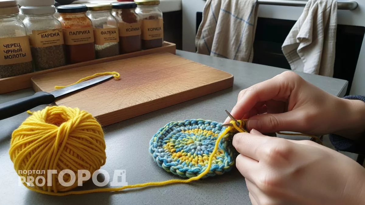 Остатки пряжи превратила в домашние помощники и теперь хожу в магазин только за продуктами