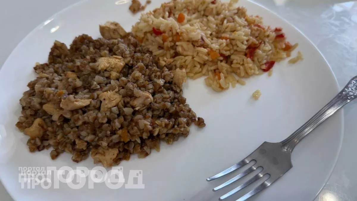 Фарш, рис и гречка – все в одной сковороде: мой любимый ужин без заморочек