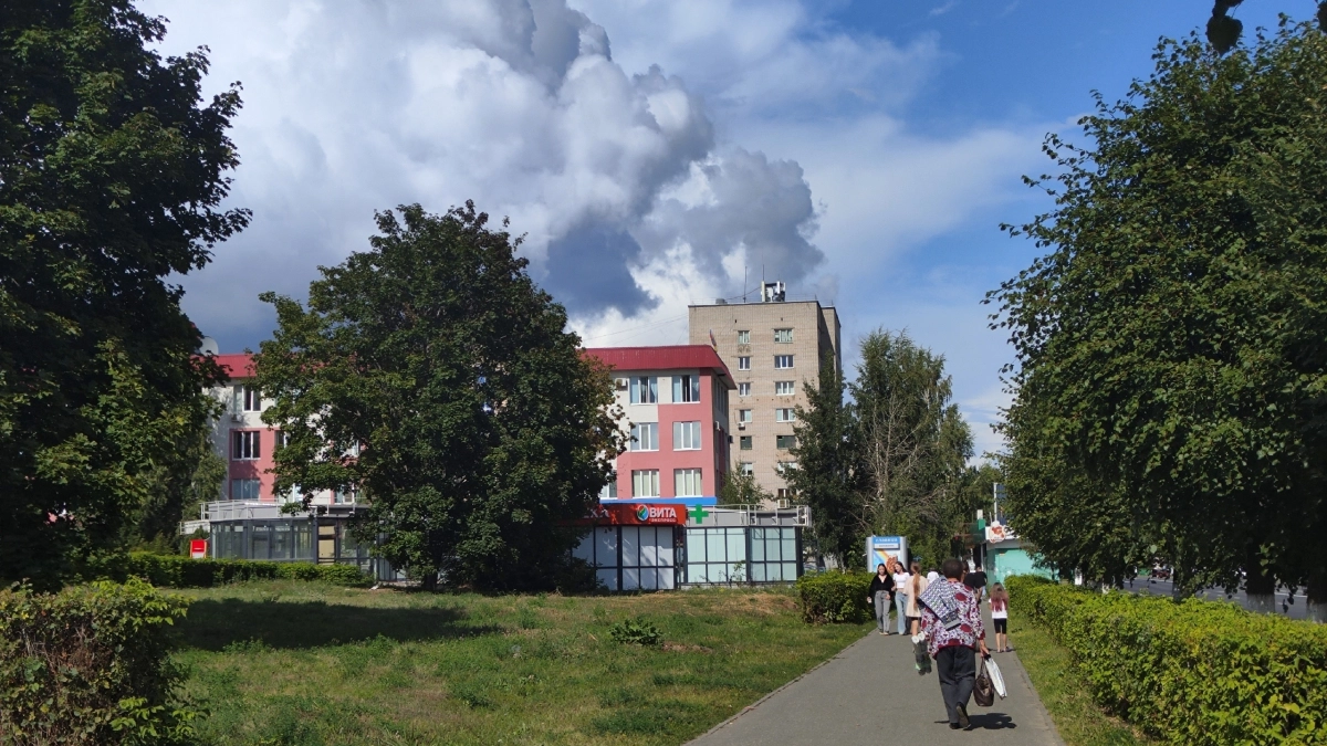 Один месяц будет жарким, остальное — грозы и ливни: прогноз на лето 