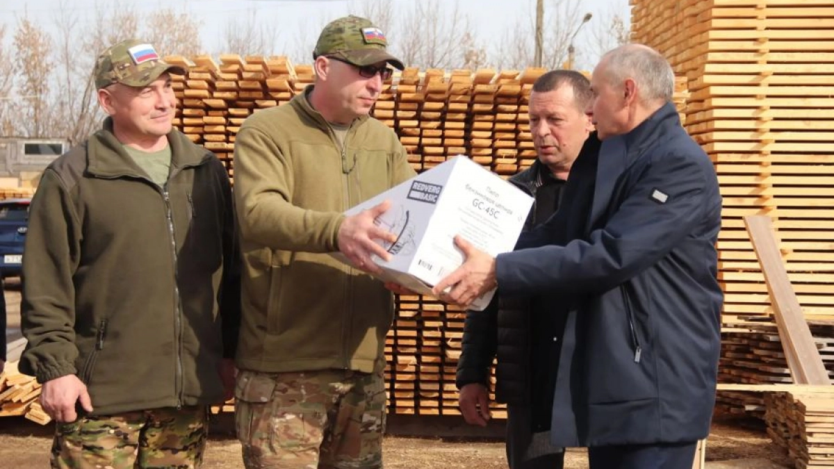 Гуманитарная помощь фронту, борьба с паводком и приговор за мошенничество: главные новости за 27 марта