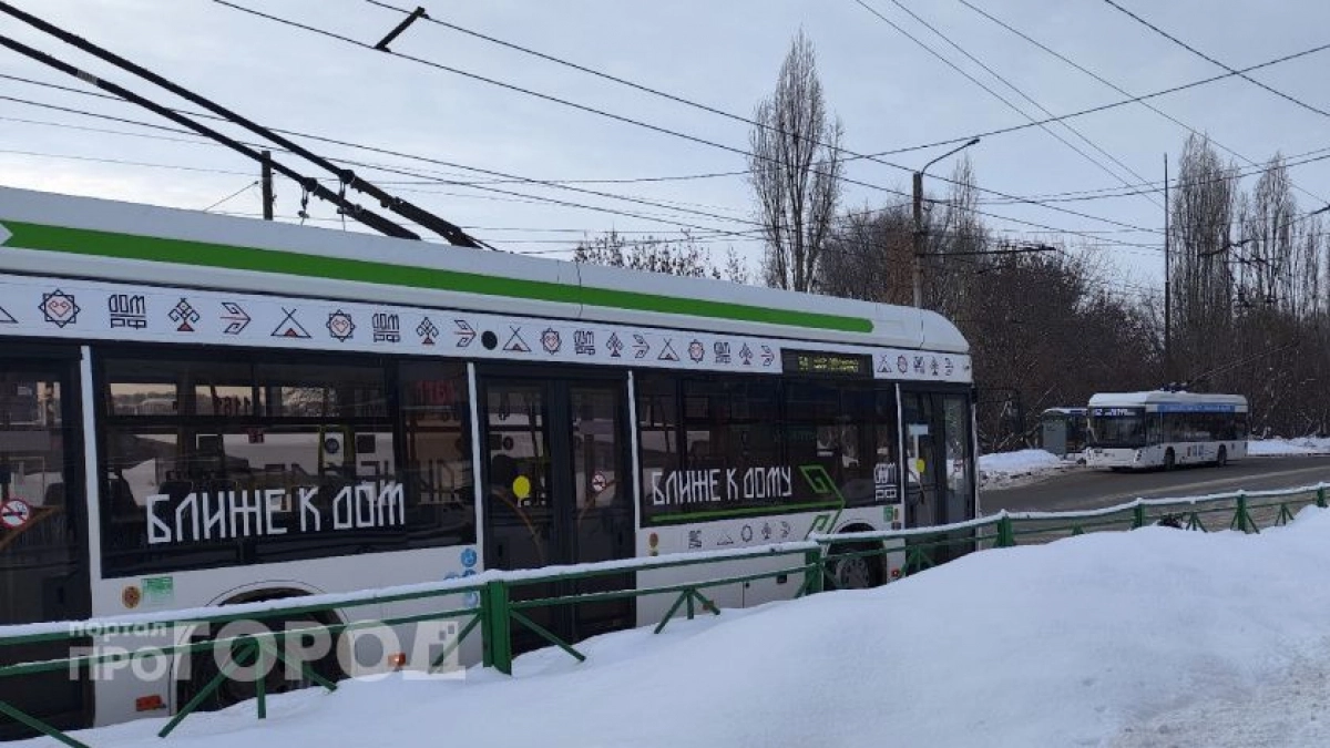 Смертельное ДТП на переезде, коммунальные аварии и транспортные реформы: главные новости за март