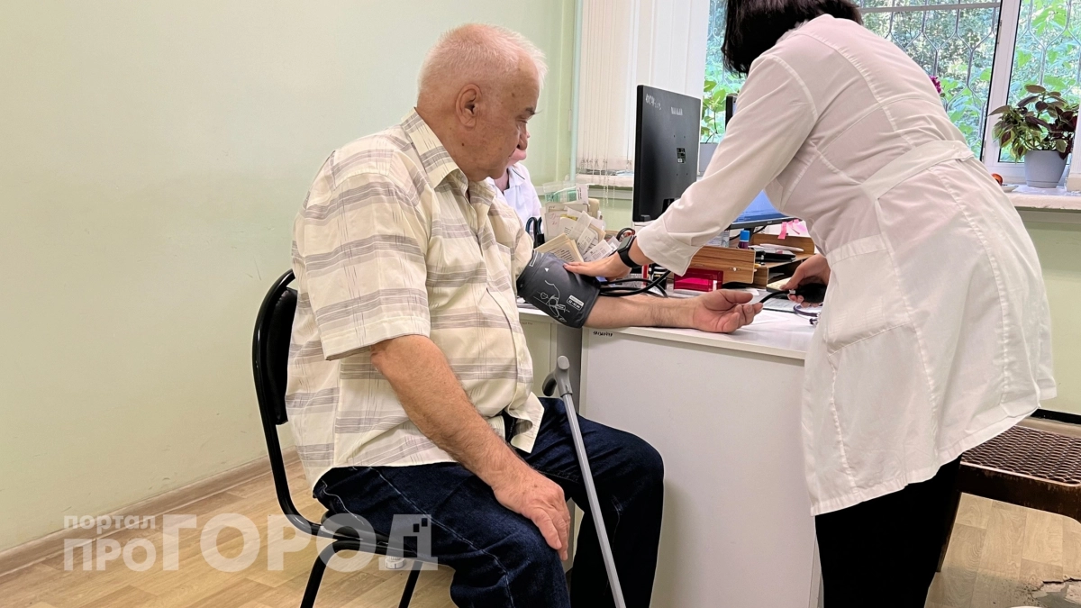 Этот старый бабушкин рецепт из холодильника нормализует давление