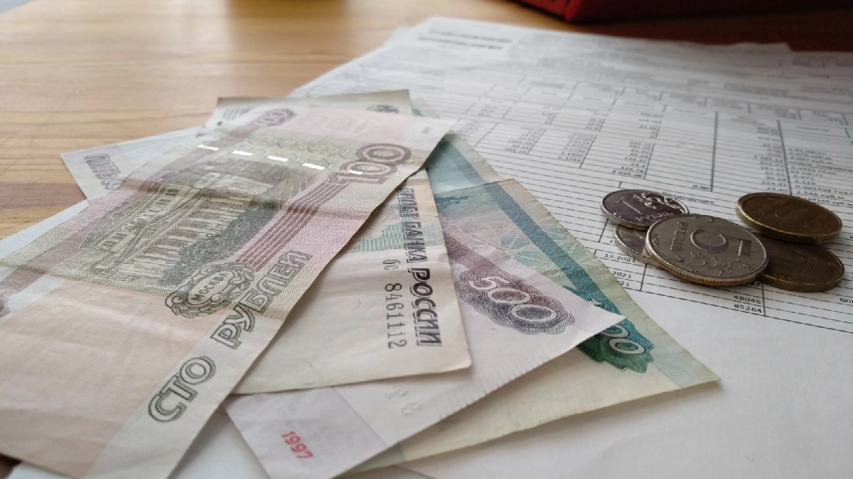 Почему мы платим за ЖКХ вдвое больше: юрист раскрыл схему обмана миллионов россиян