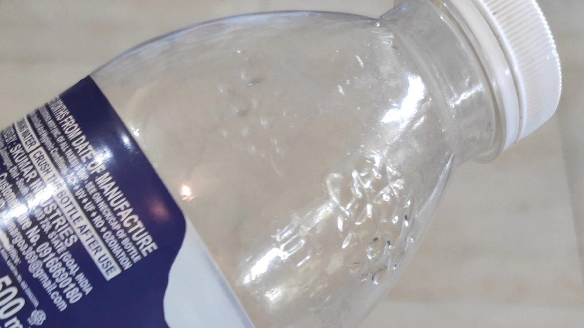 Пластиковые бутылки больше не выбрасываю: 6 простых способов применения на даче - двойная экономия на инвентаре