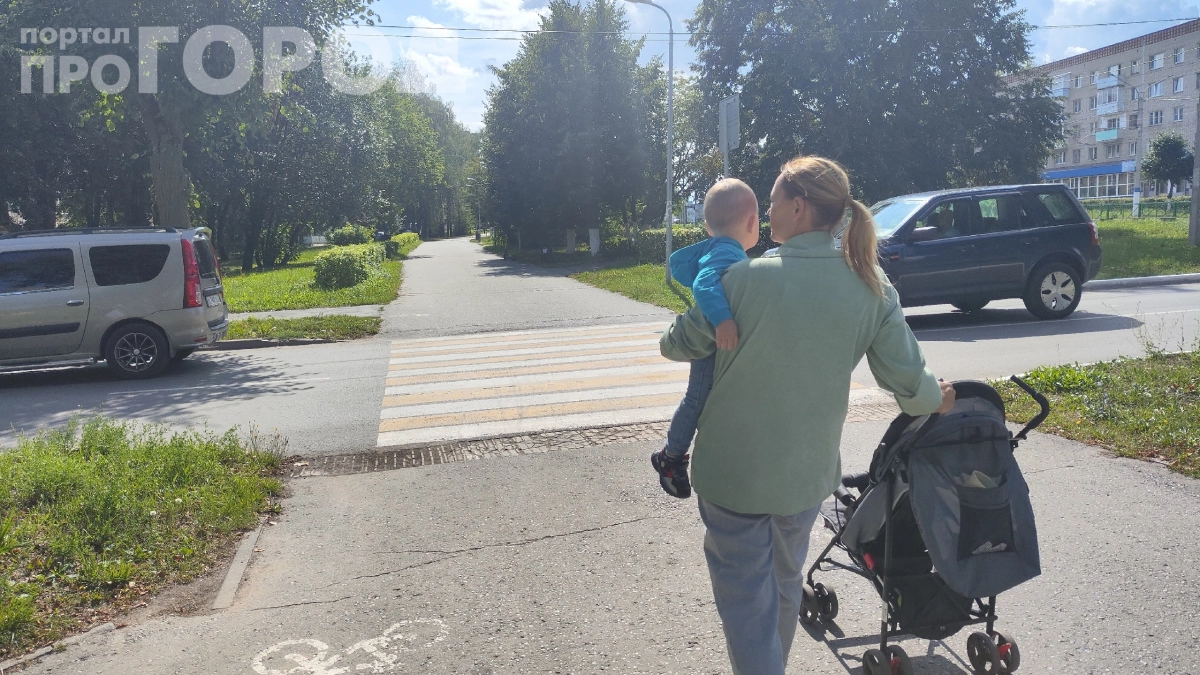 Никаких Петь и Свет: в России всё чаще детей называют необычными именами — специалист раскритиковал родителей