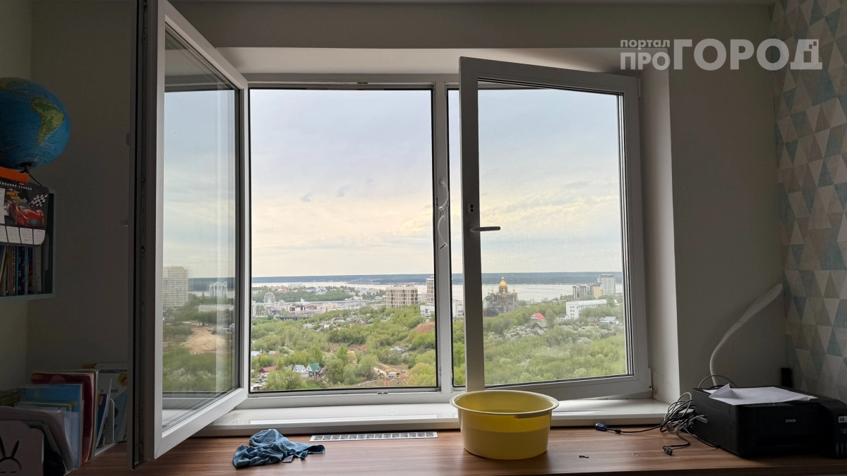 Устала мыть окна каждую неделю — теперь делаю это раз в год: пыль не липнет, а разводы не появляются — рассказываю