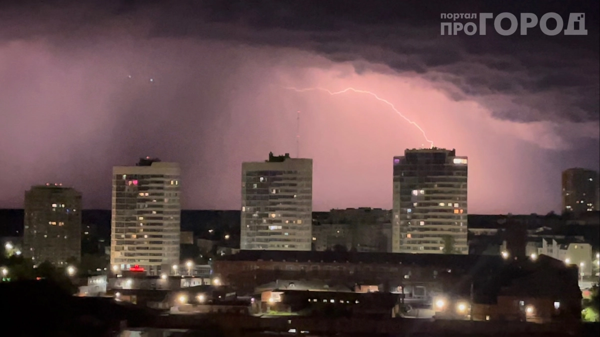 Жителей призвали готовиться: первая весенняя гроза накроет Центральную Россию уже сегодня