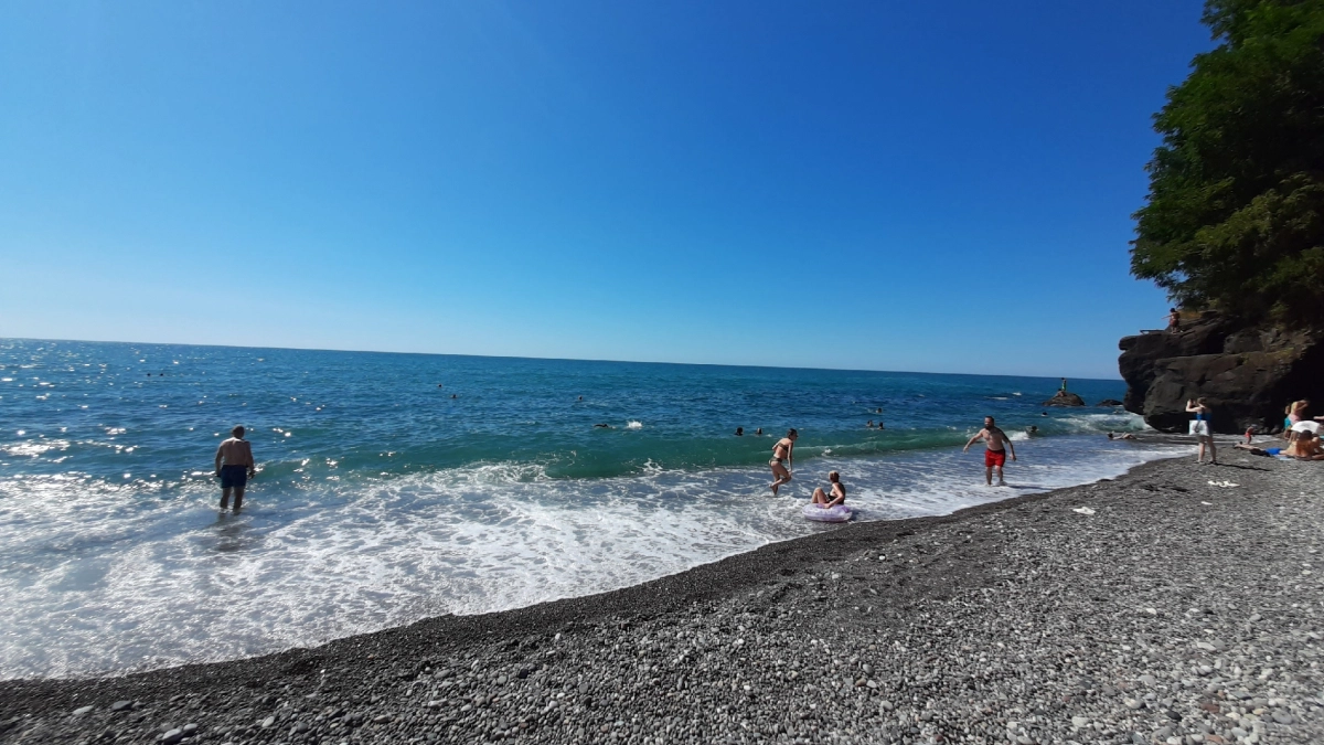 Забытые пляжи Черного моря: едем в мае в отпуск за 70 тысяч на двоих — релакс и тишина за копейки