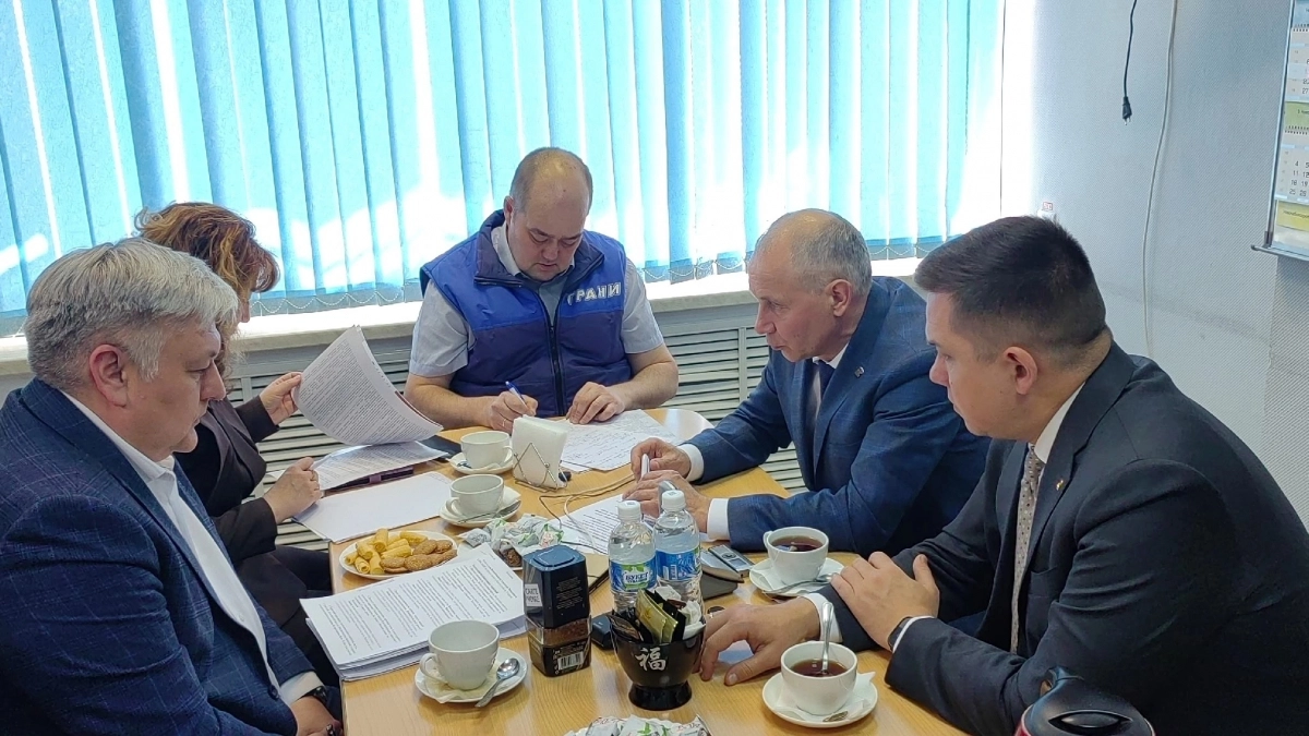 Глава Новочебоксарска проводит "горячую линию" по теме благоустройства города