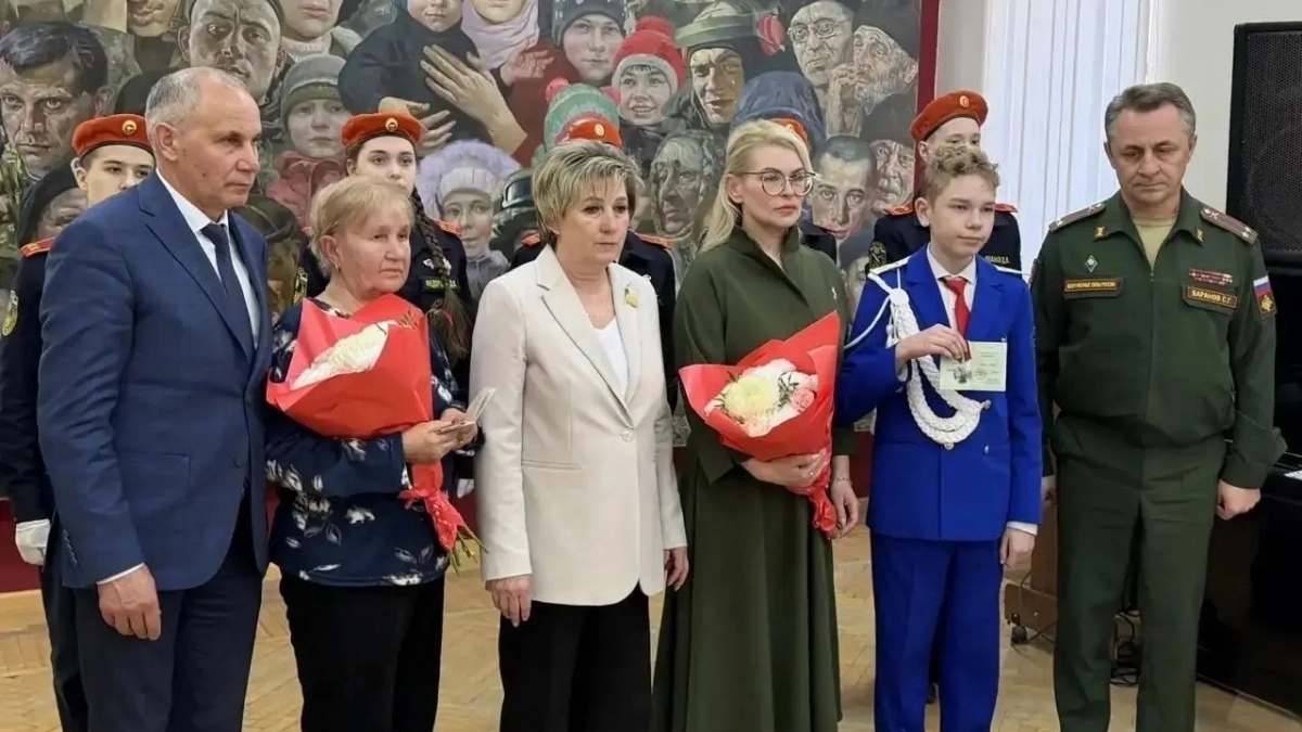 В Новочебоксарске вручили ордена Мужества родным погибших участников СВО