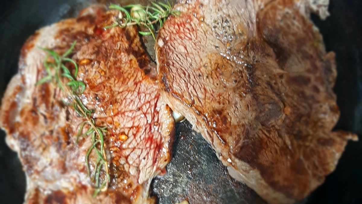 Хватит гробить свое здоровье: почему ни в коем случае нельзя мыть мясо перед готовкой - узнайте пока не поздно