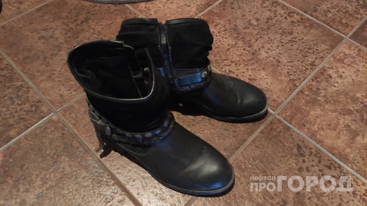 За 1 минуту избавляюсь от вони в обуви: 3 простых способа вернуть свежесть бе химии и дорогих спреев 