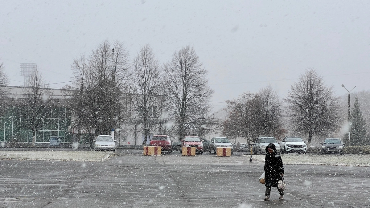 Последствия ледяного дождя и ремонт дворов: главные новости за 21 апреля