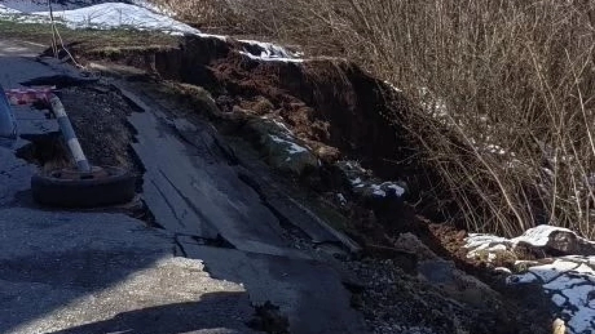 Собственнику новочебоксарского ТЦ предписали бороться с оползнем самостоятельно