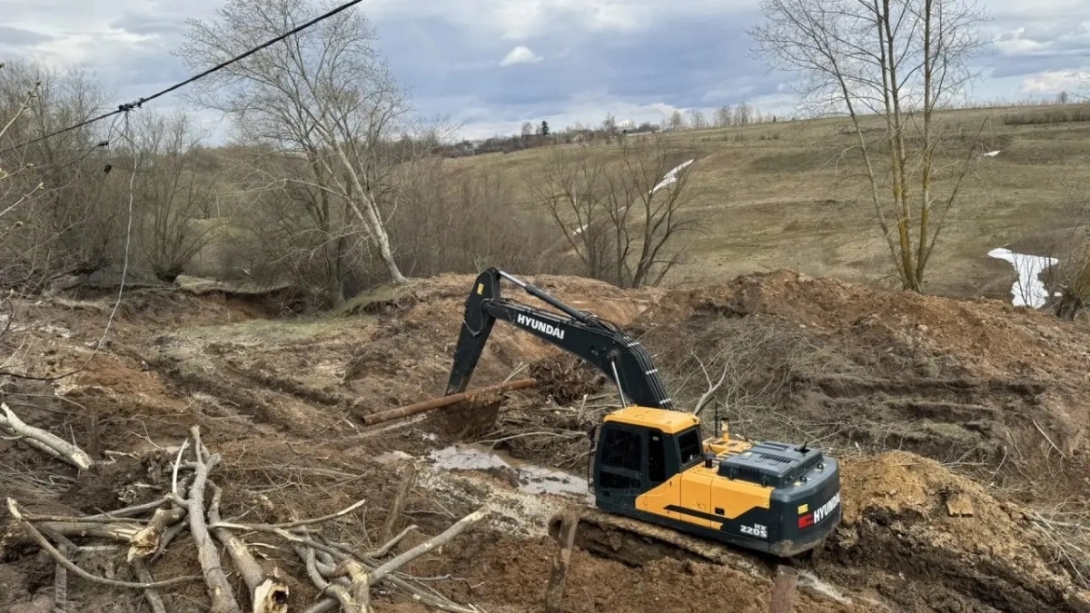 В Чебоксарском районе устраняют последствия оползня