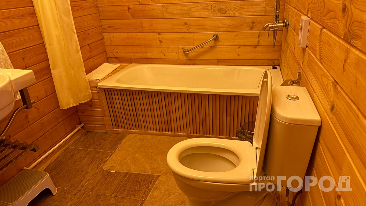 Не сода и не хлорка: 2 аптечные таблетки и даже самый старый унитаз искрится белизной за 5 минут