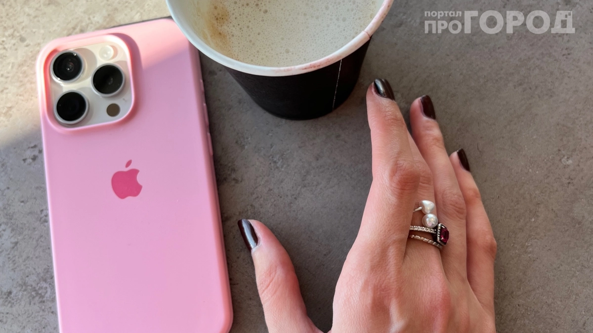 Гелевые ногти-лопаты ушли в прошлое: почему естественный маникюр теперь новый люкс — выглядит дороже