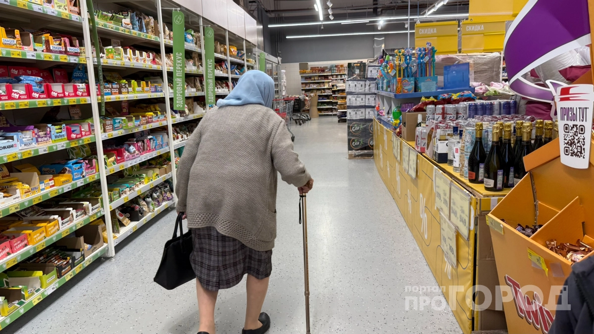 График выплат нещадно перекроили: когда россиянам ждать майскую пенсию - вот почему все сдвинулось