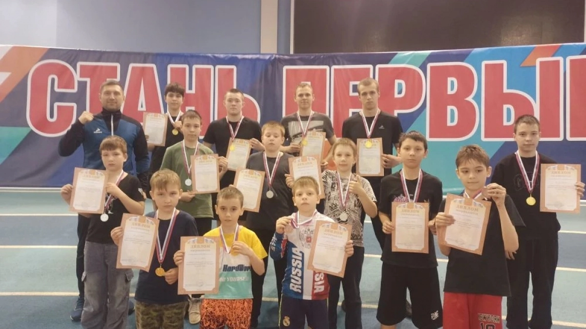 В Новочебоксарске впервые прошли соревнования по жиму лежа