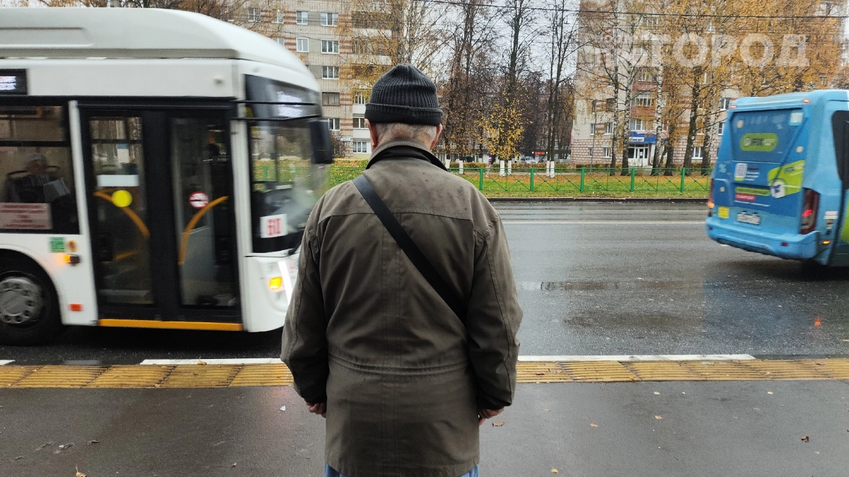 Пенсию могут заморозить на полгода: названы три причины, о которых молчат — главные риски остаться без выплат