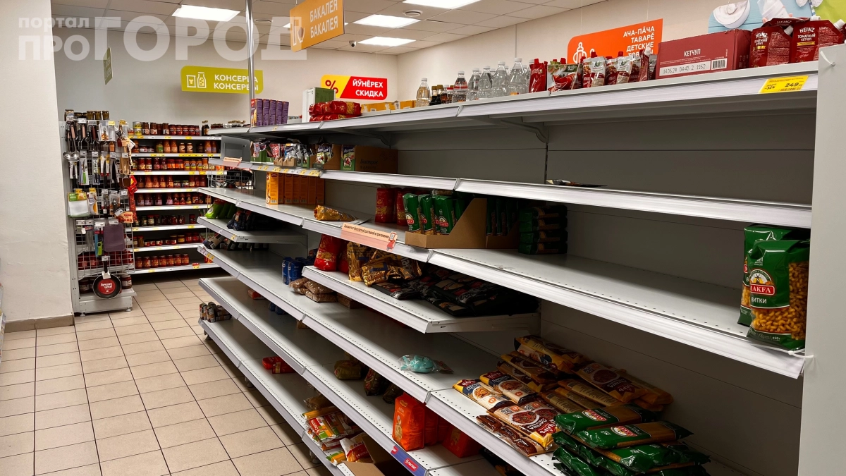 С 5 мая полки в магазинах опустели: какие продукты больше не купить — к чему готовиться покупателям