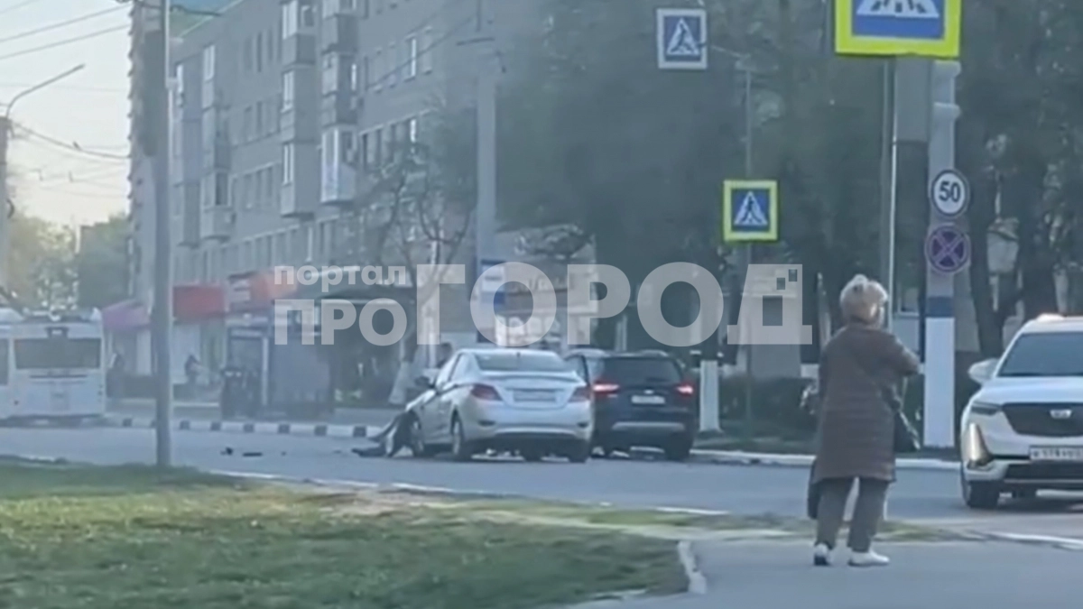 В Новочебоксарске на Винокурова столкнулись две легковушки