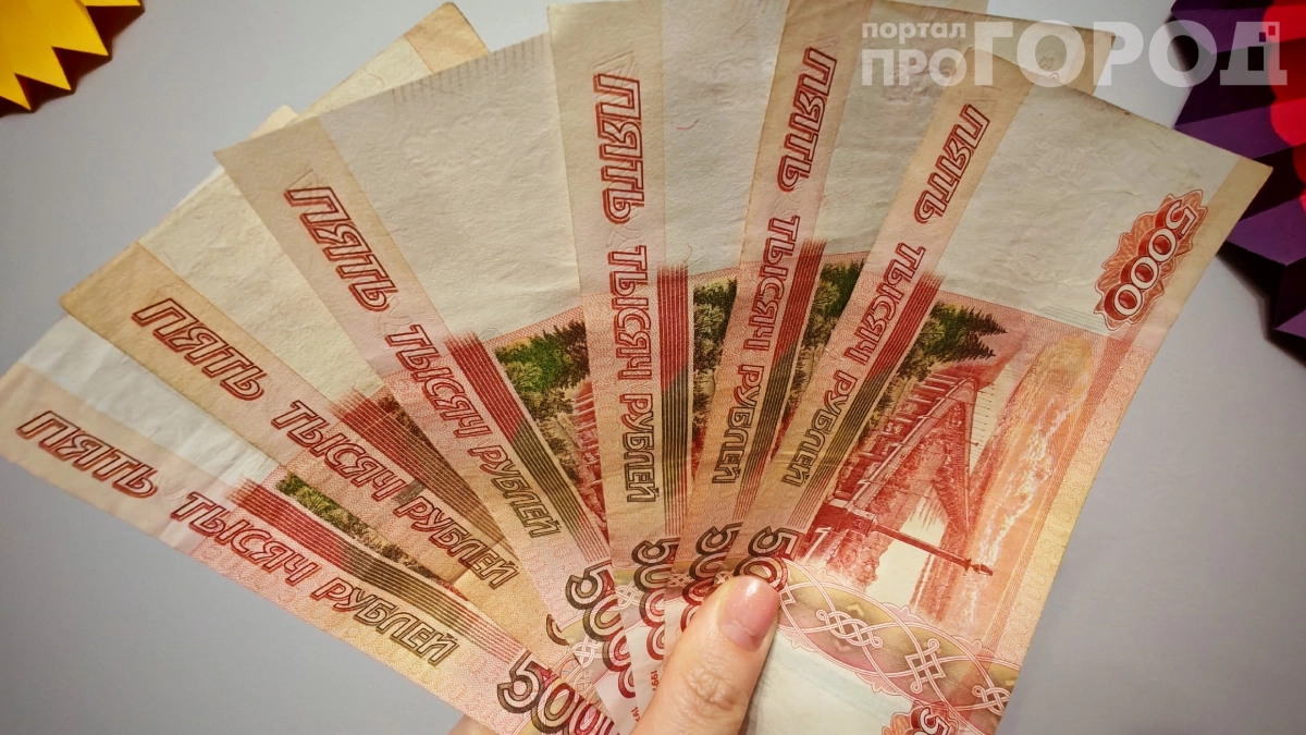 Деньги улетают в трубу: 3 привычки с Крайнего Севера, которые сберегут 15 000 рублей в месяц