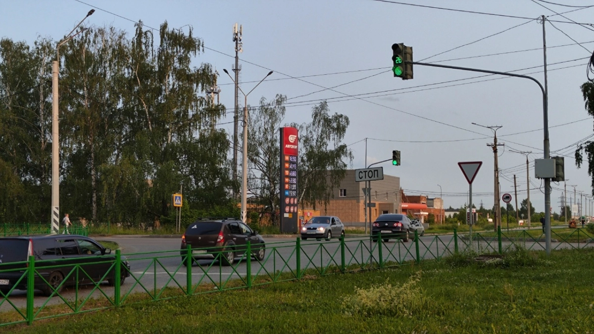 Ограничение движения в Новочебоксарске, запуск нового троллейбуса и победа киберспортсмена: главные новости за 17 мая