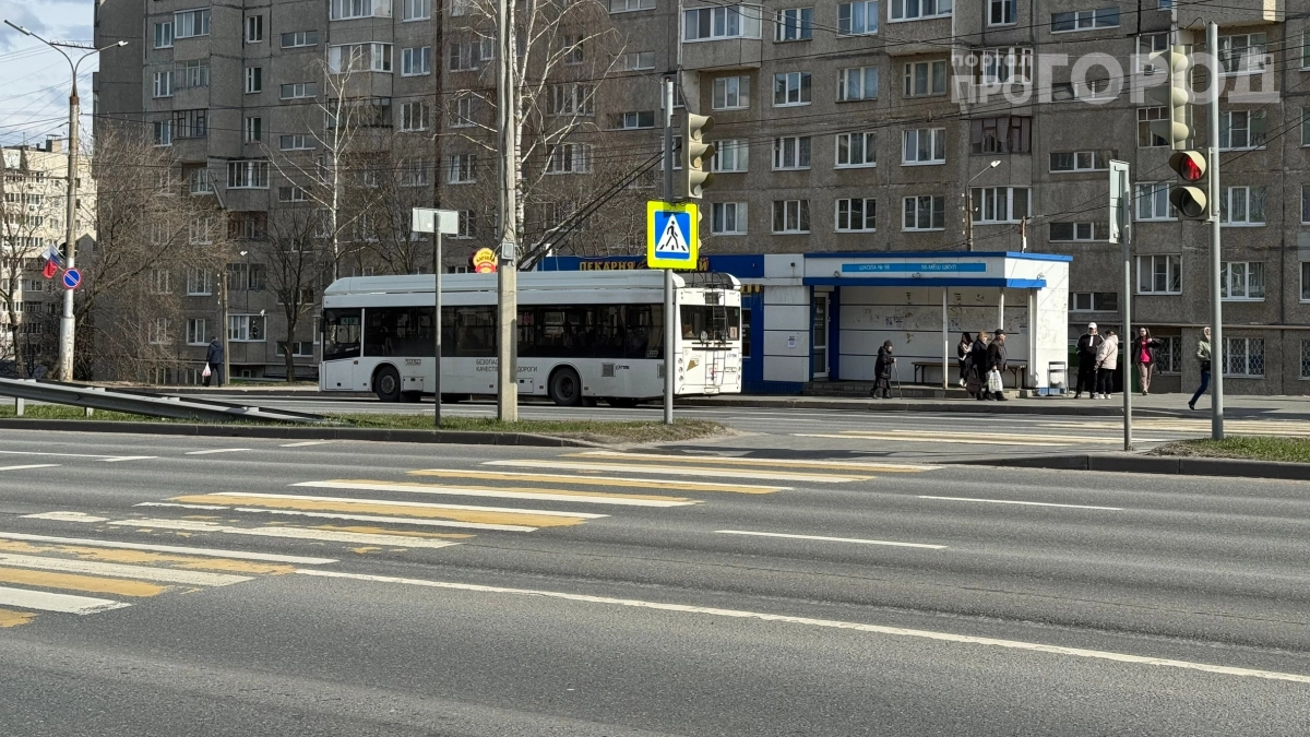 ГАИ поставила точку: 2 метра решают все — почему нужно уступать дорогу пешеходу даже вне «зебры»