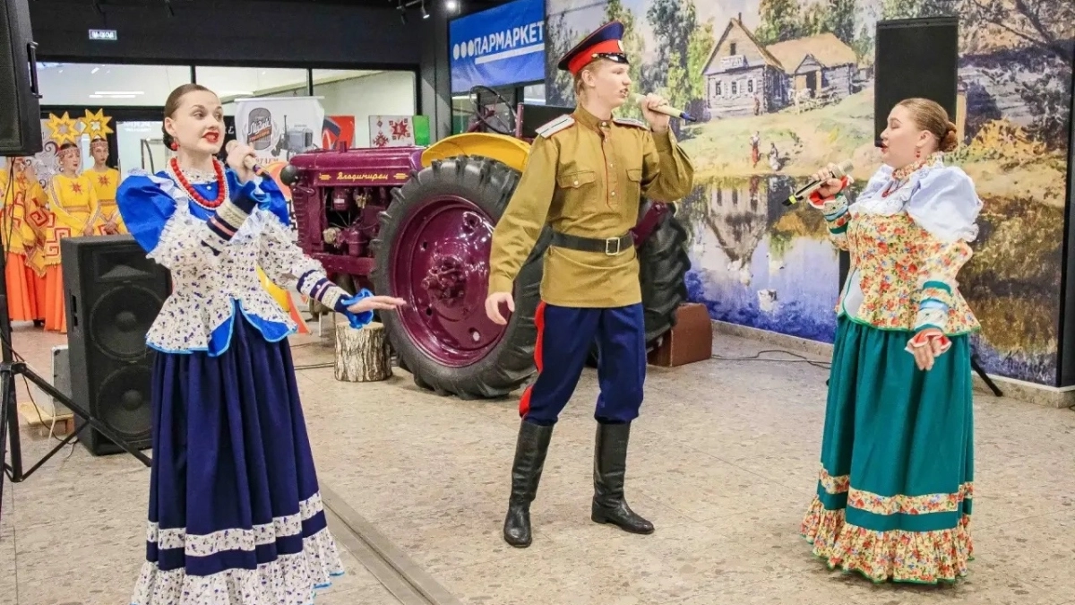 В Чебоксарах отгремела Неделя культуры Новочебоксарска с песнями и танцами