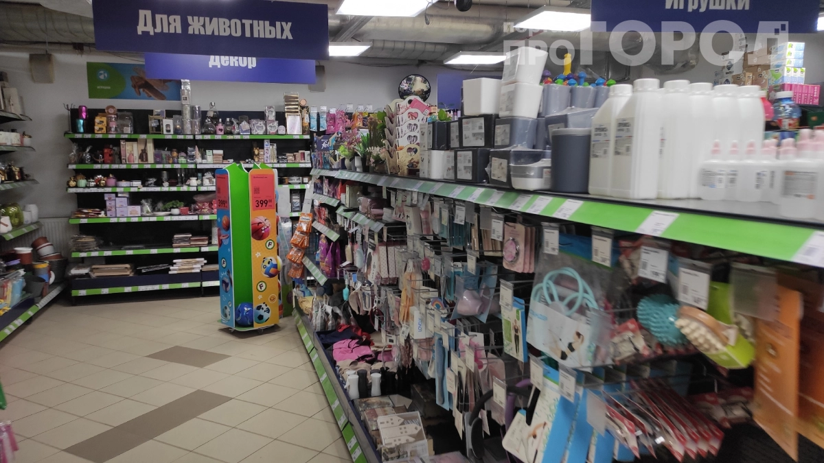 Нашла летнюю обувь за 279 рублей: 15 товаров из «Фикс Прайса», которые пригодятся на даче и в отпуске