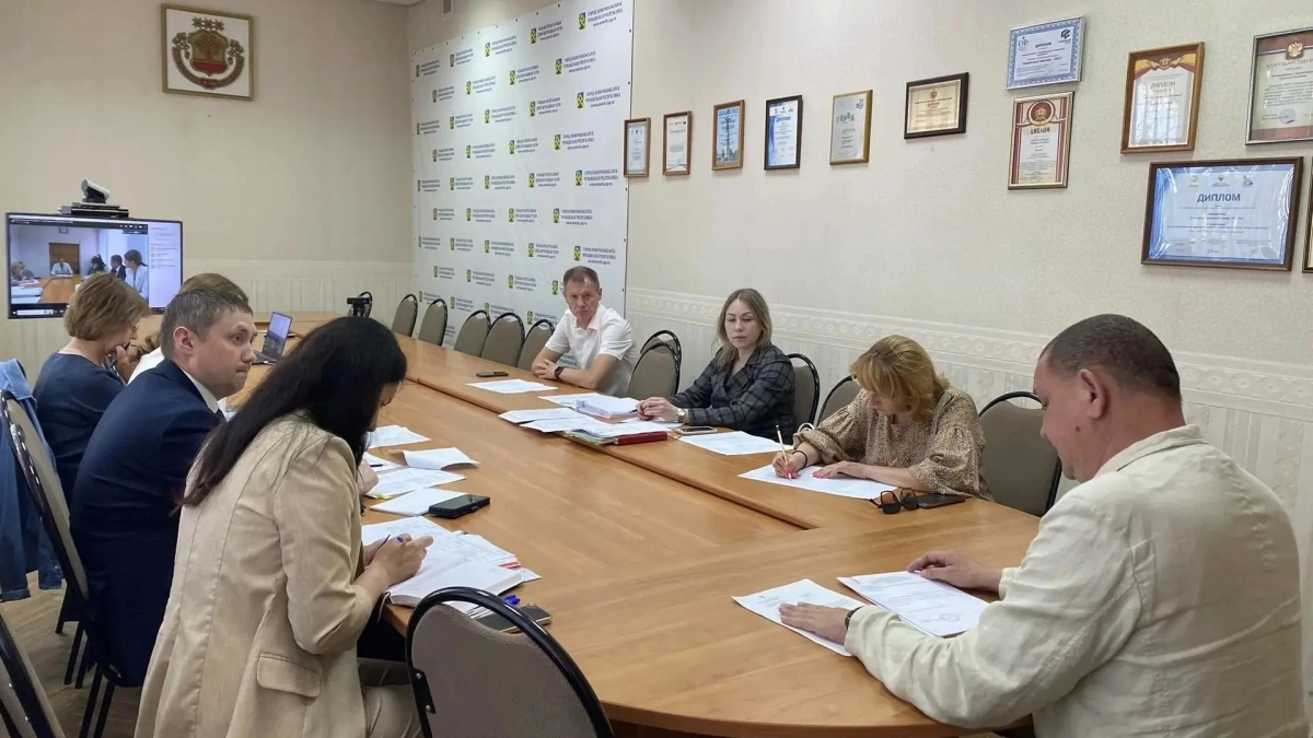 От новочебоксарского депутата требуют повысить зарплату работникам своей фирмы
