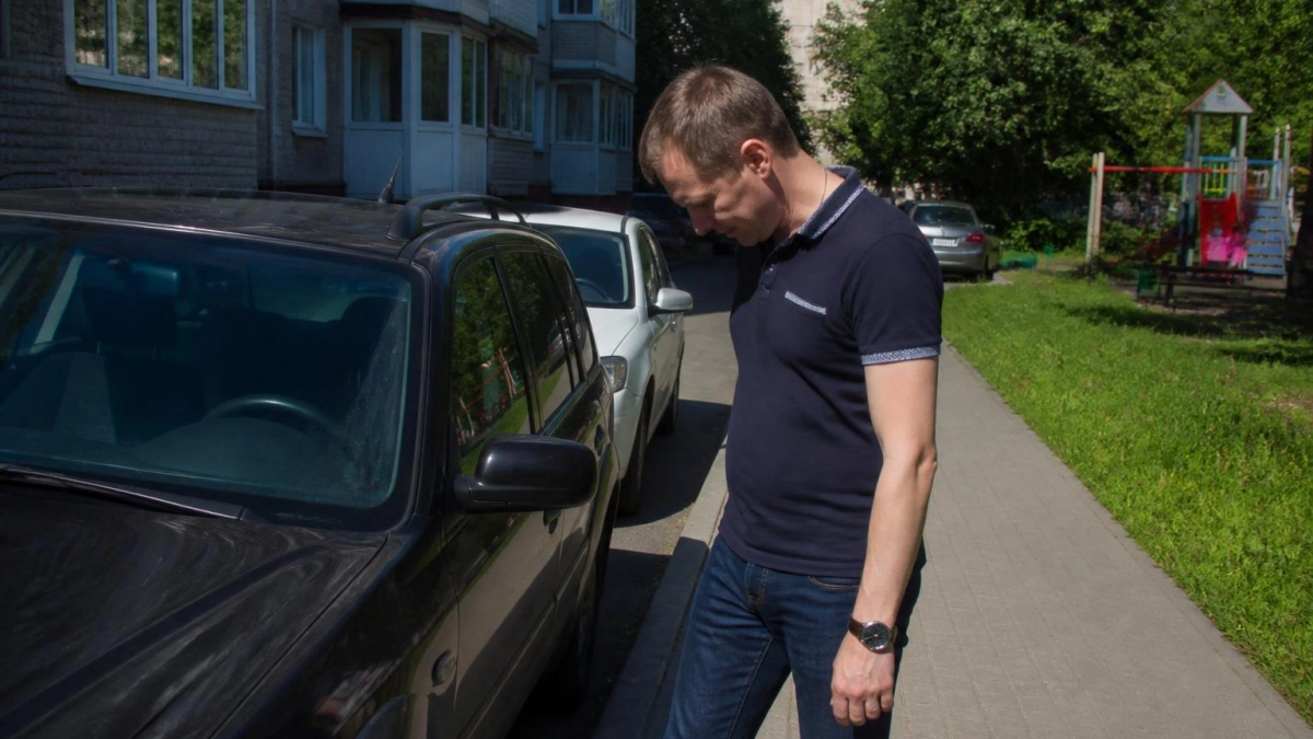 Заметили пластиковую бутылку у колеса автомобиля - немедленно звоните в полицию