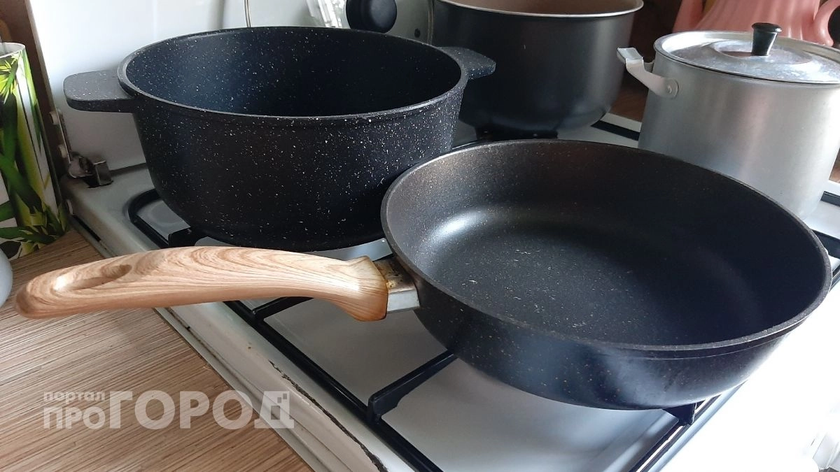 Перестал покупать сковороды с антипригарным покрытием: выбрал чугунную с рифлением - не пригорает, прослужит вечность  